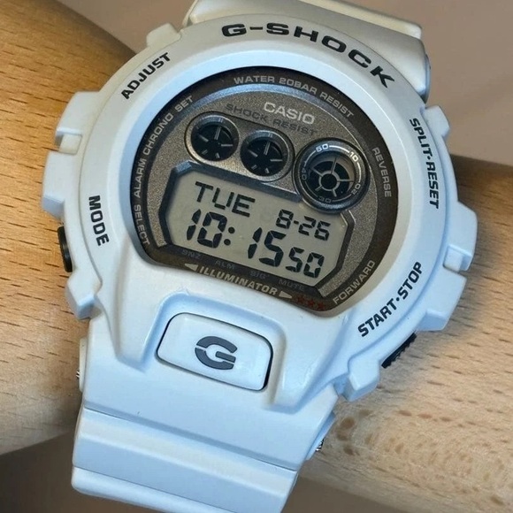 G-Shock White and Gray Digital Smartwatch